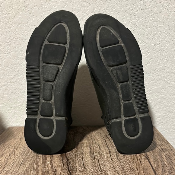 Kiss Moon Women’s Green Slip-On Shoes - Picture 6 of 6